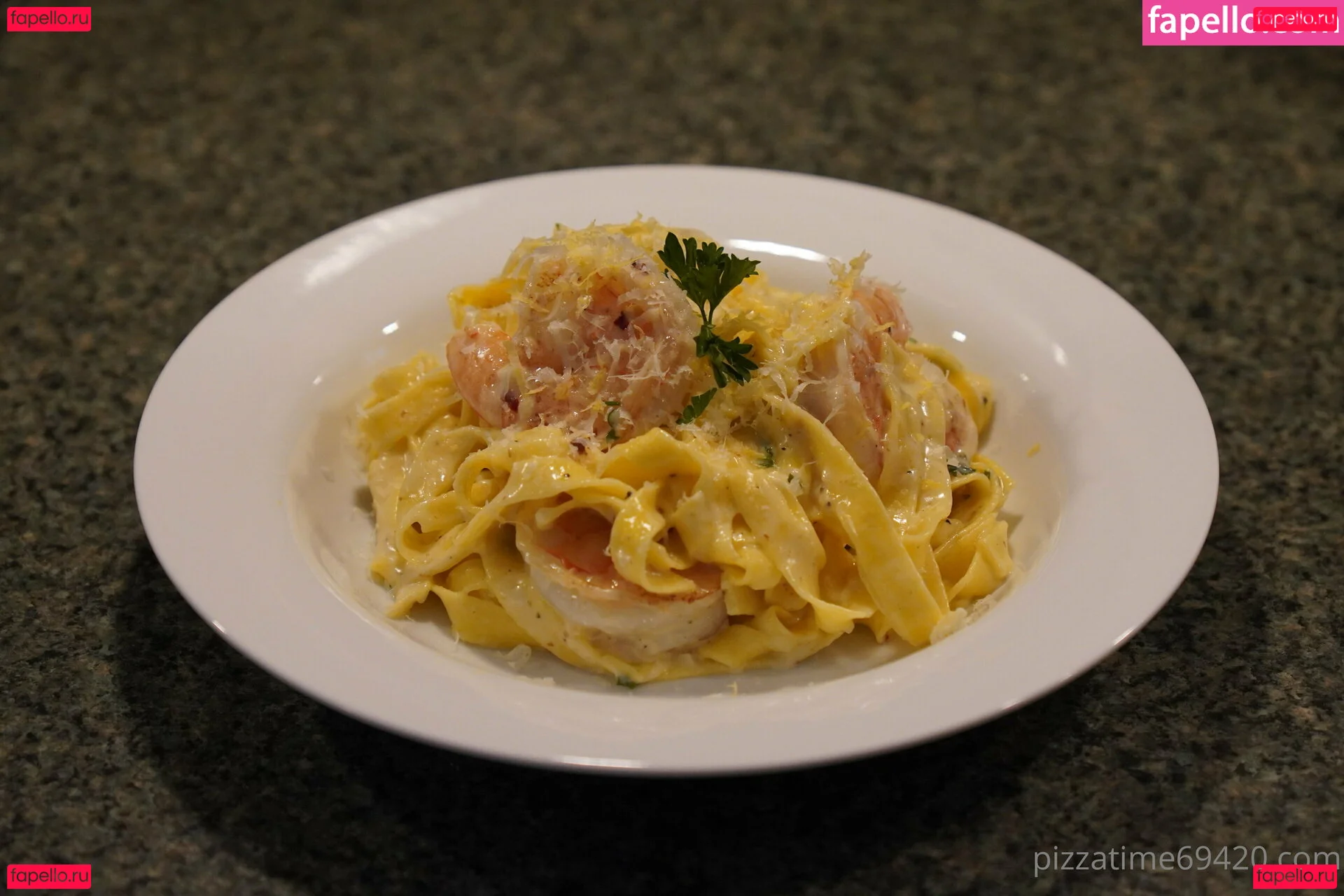 gutfuzz Onlyfans Photo Gallery 