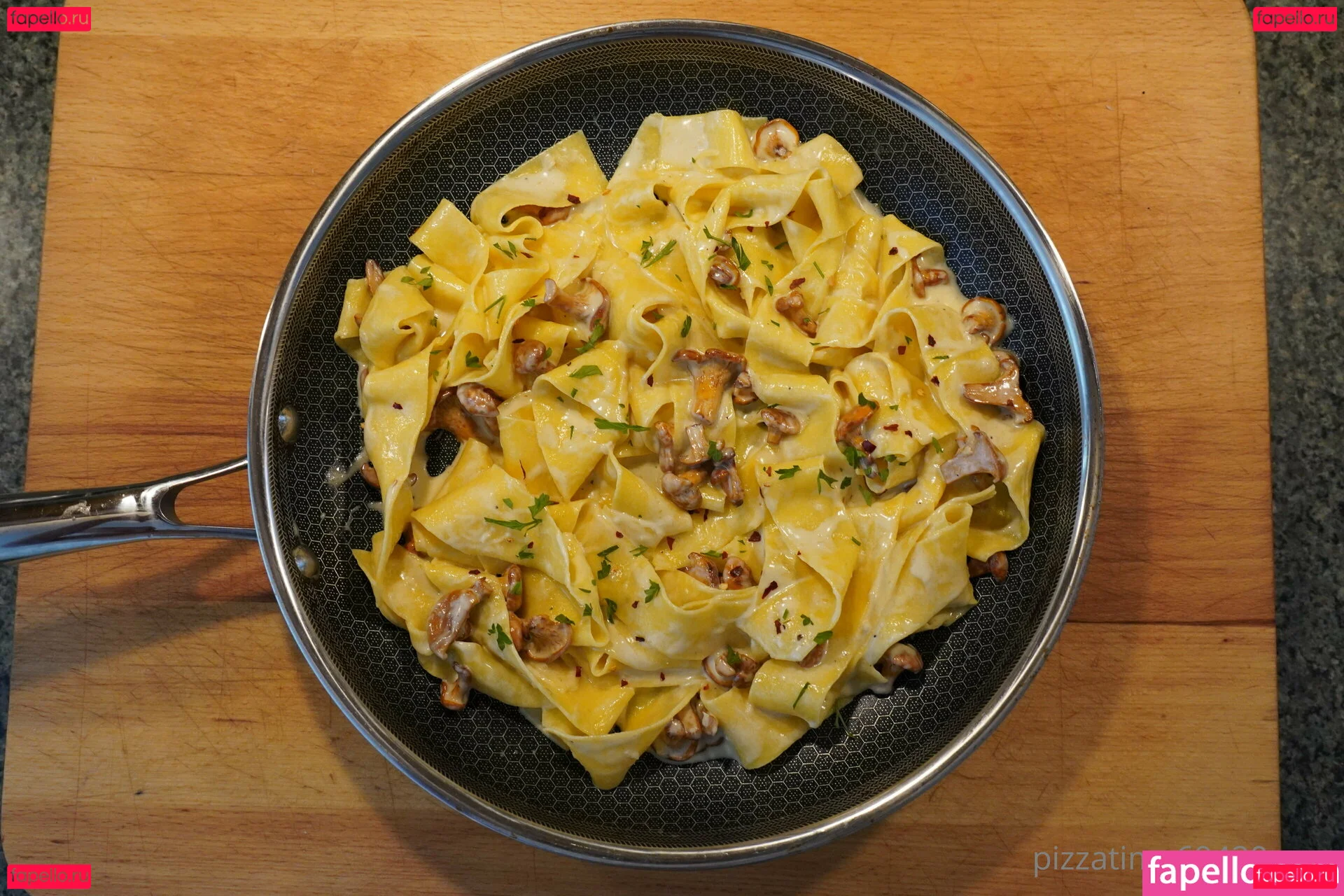 gutfuzz Onlyfans Photo Gallery 