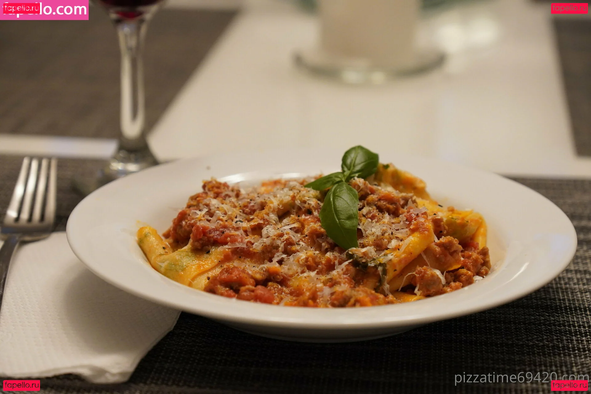 gutfuzz Onlyfans Photo Gallery 