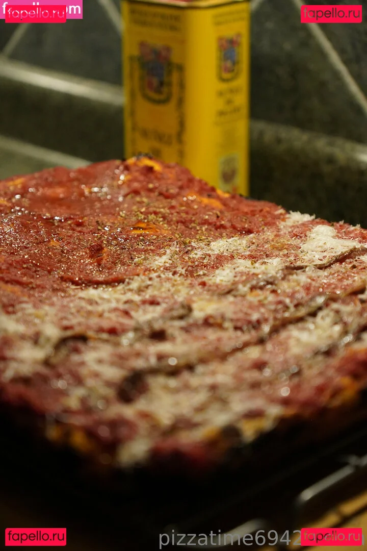 gutfuzz Onlyfans Photo Gallery 