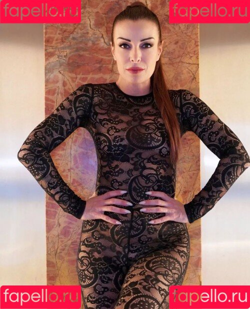 Sheila Capriolo Onlyfans Photo Gallery 