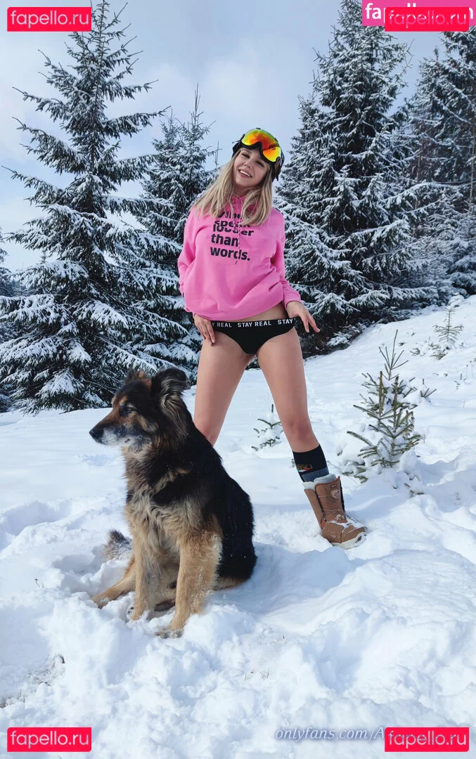 ashera_cat Onlyfans Photo Gallery 