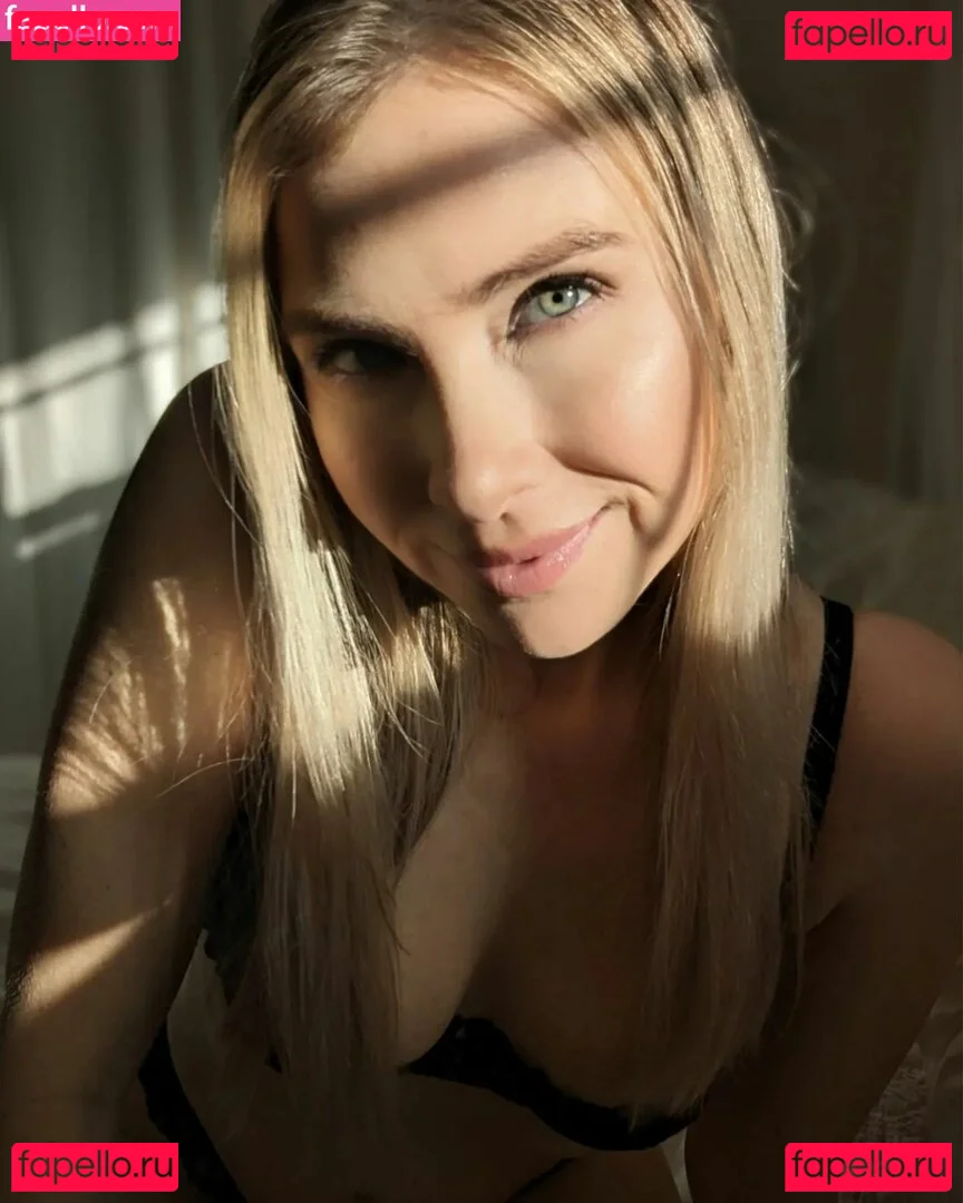 Mallory Moore Onlyfans Photo Gallery 