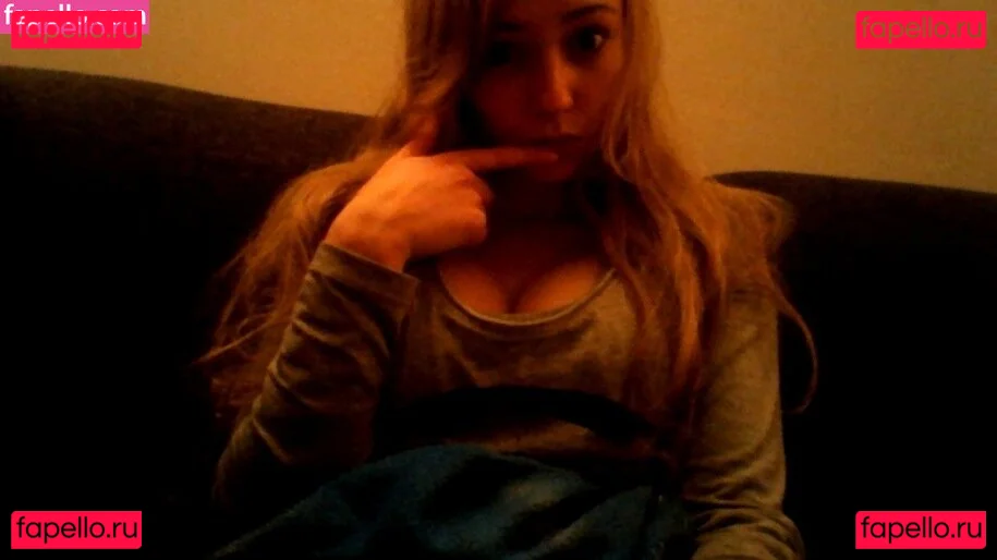 lauraa Onlyfans Photo Gallery 