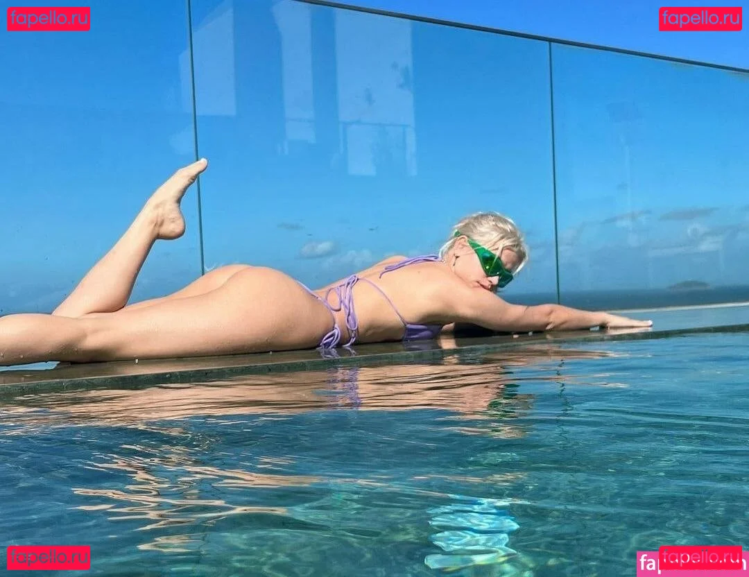 Julia G Onlyfans Photo Gallery 