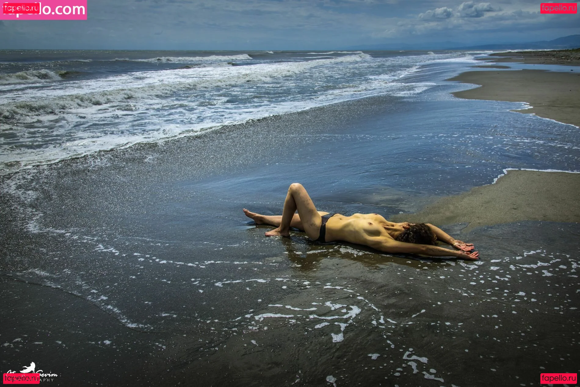 Lale Sezer Onlyfans Photo Gallery 