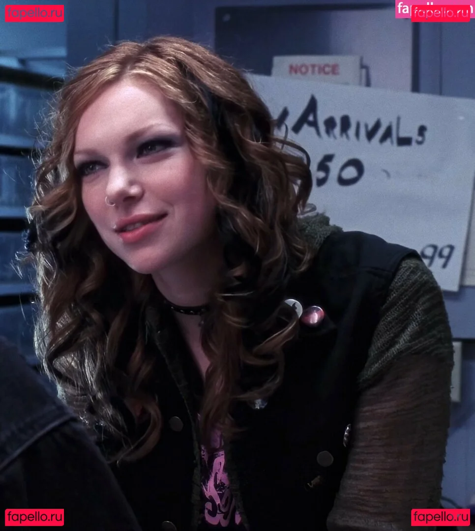 Laura Prepon Onlyfans Photo Gallery 