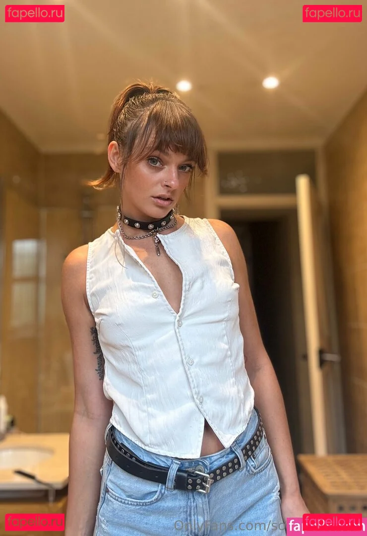 Sophiestonem Onlyfans Photo Gallery 