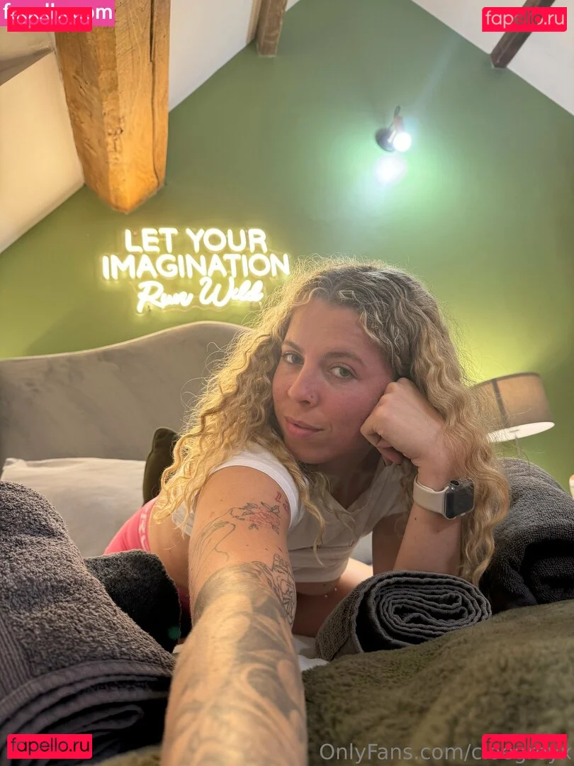 cloegreyx Onlyfans Photo Gallery 