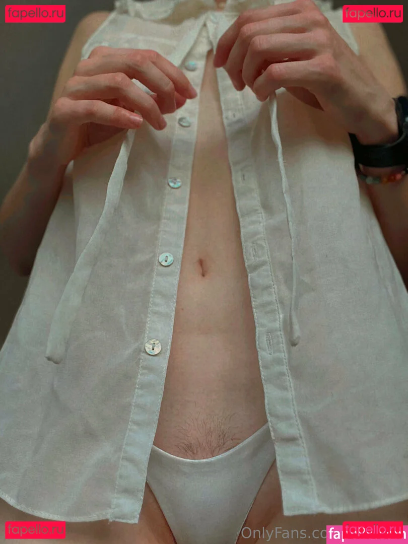 scrtwpn Onlyfans Photo Gallery 