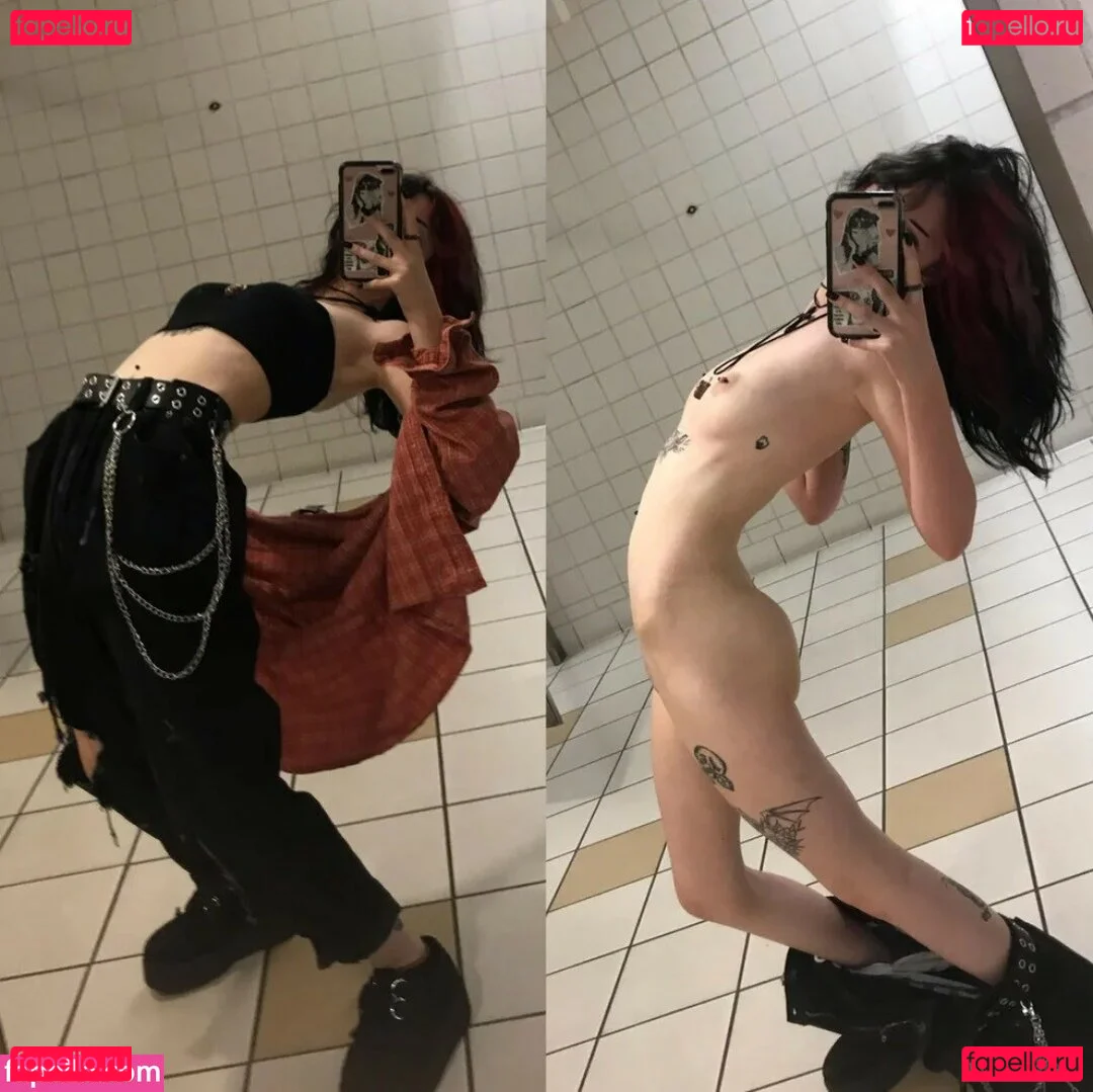 Waffles Onlyfans Photo Gallery 