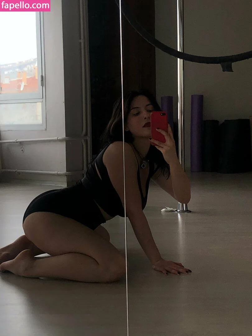 nadeleine Onlyfans Photo Gallery 