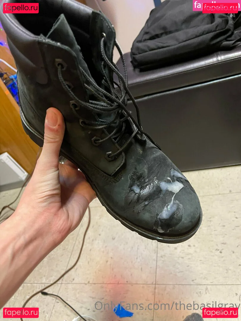 basilgray Onlyfans Photo Gallery 