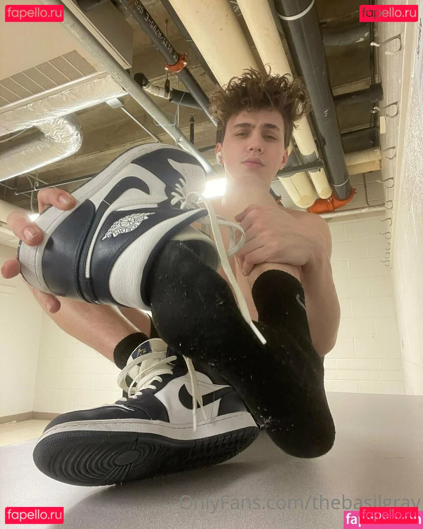 basilgray Onlyfans Photo Gallery 
