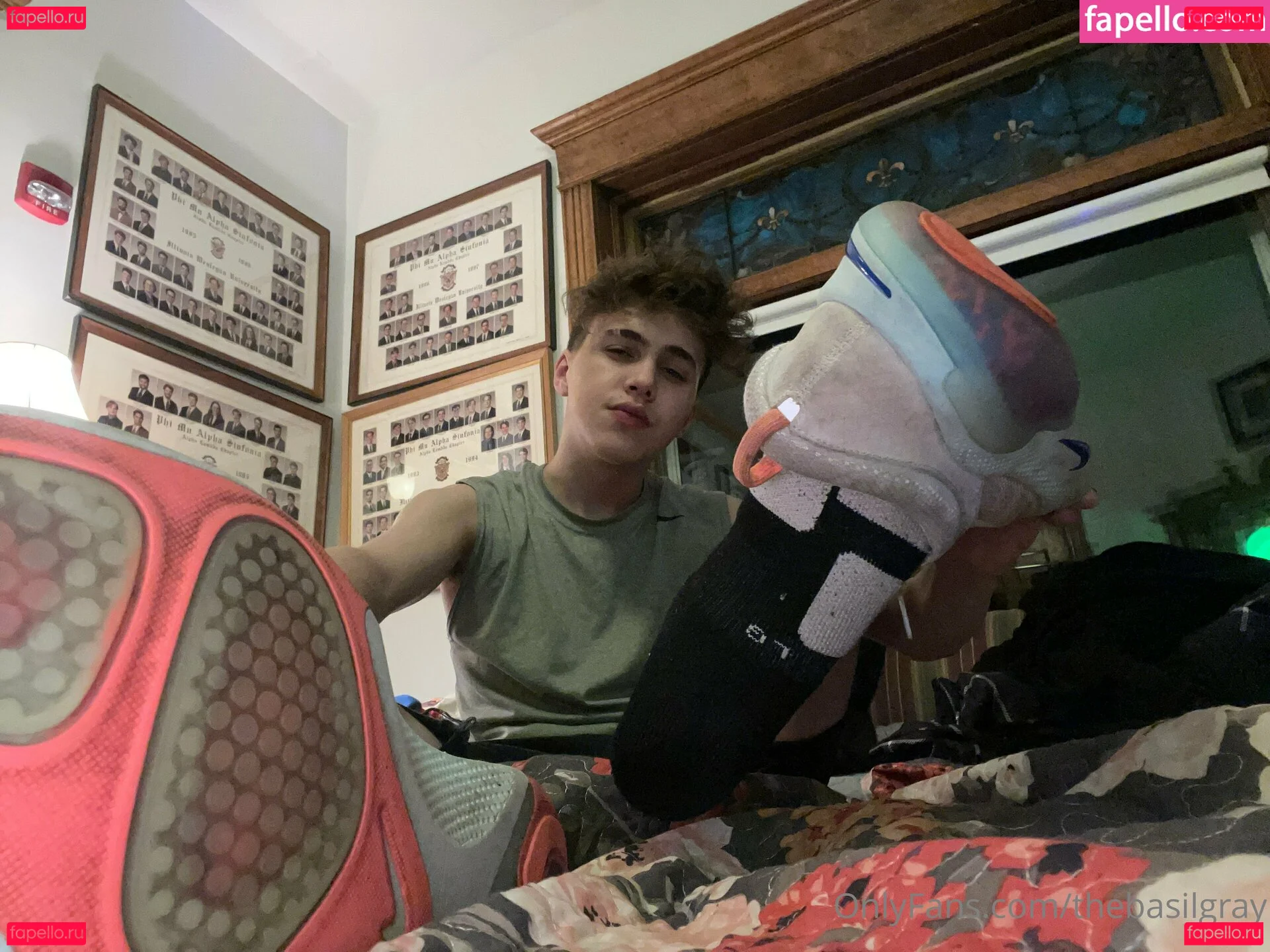 basilgray Onlyfans Photo Gallery 