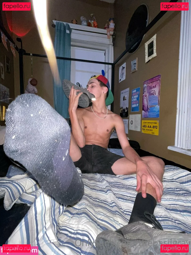 basilgray Onlyfans Photo Gallery 