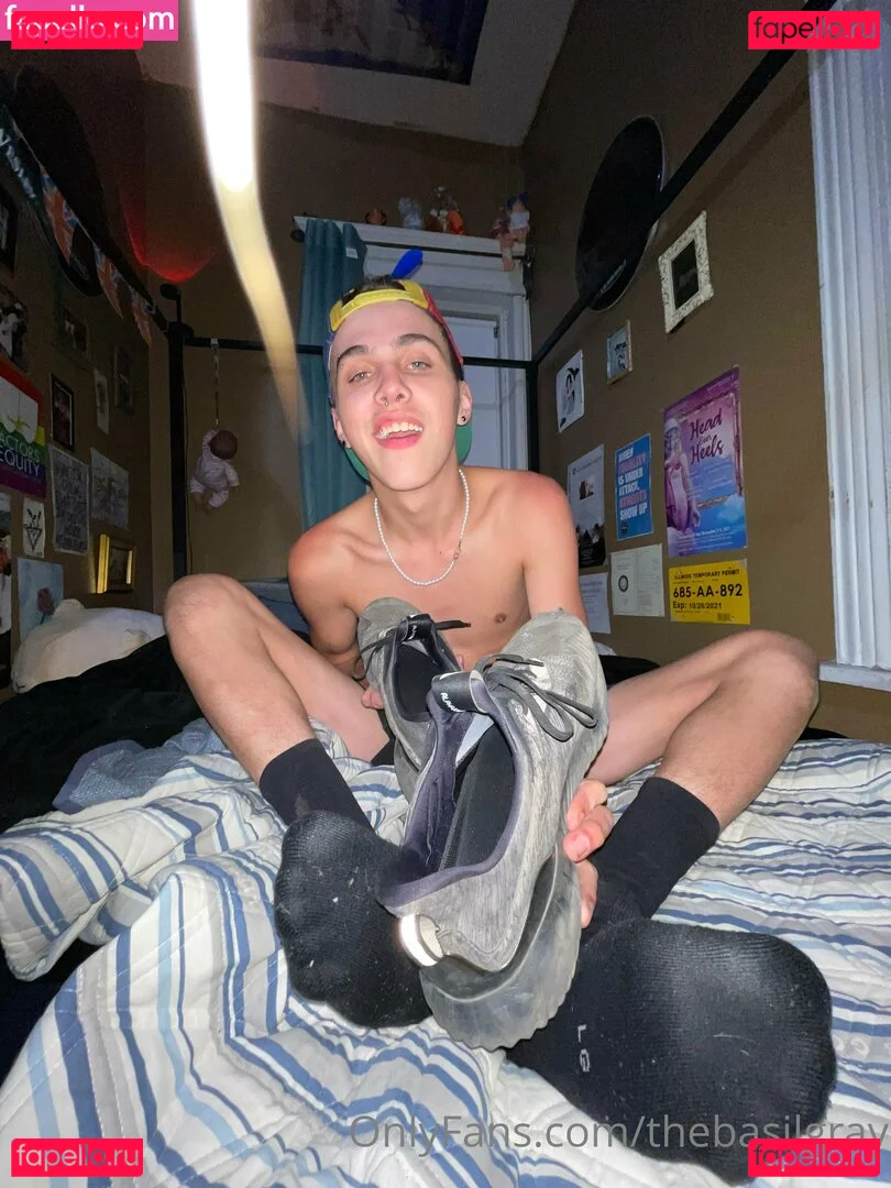 basilgray Onlyfans Photo Gallery 