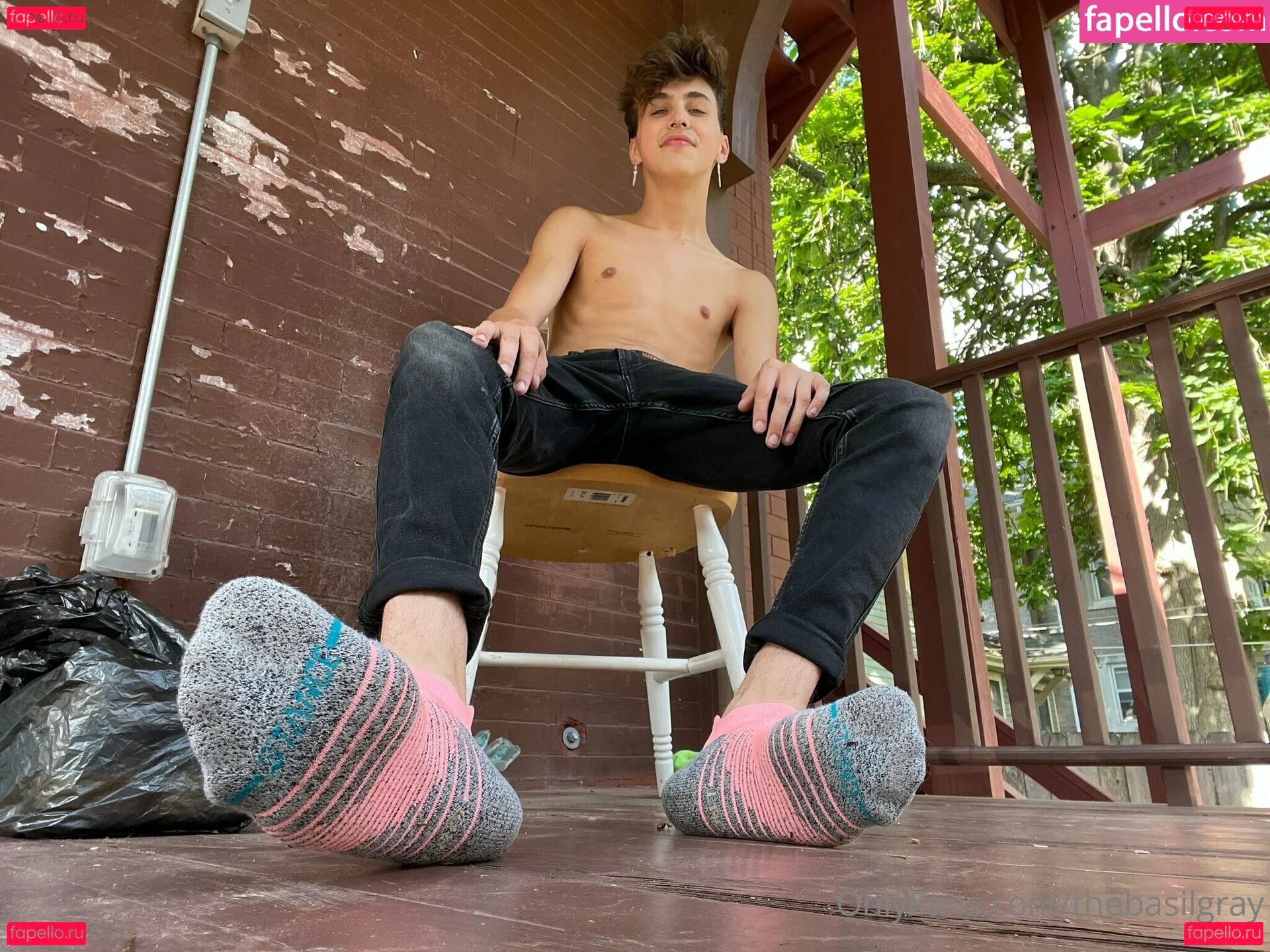 basilgray Onlyfans Photo Gallery 