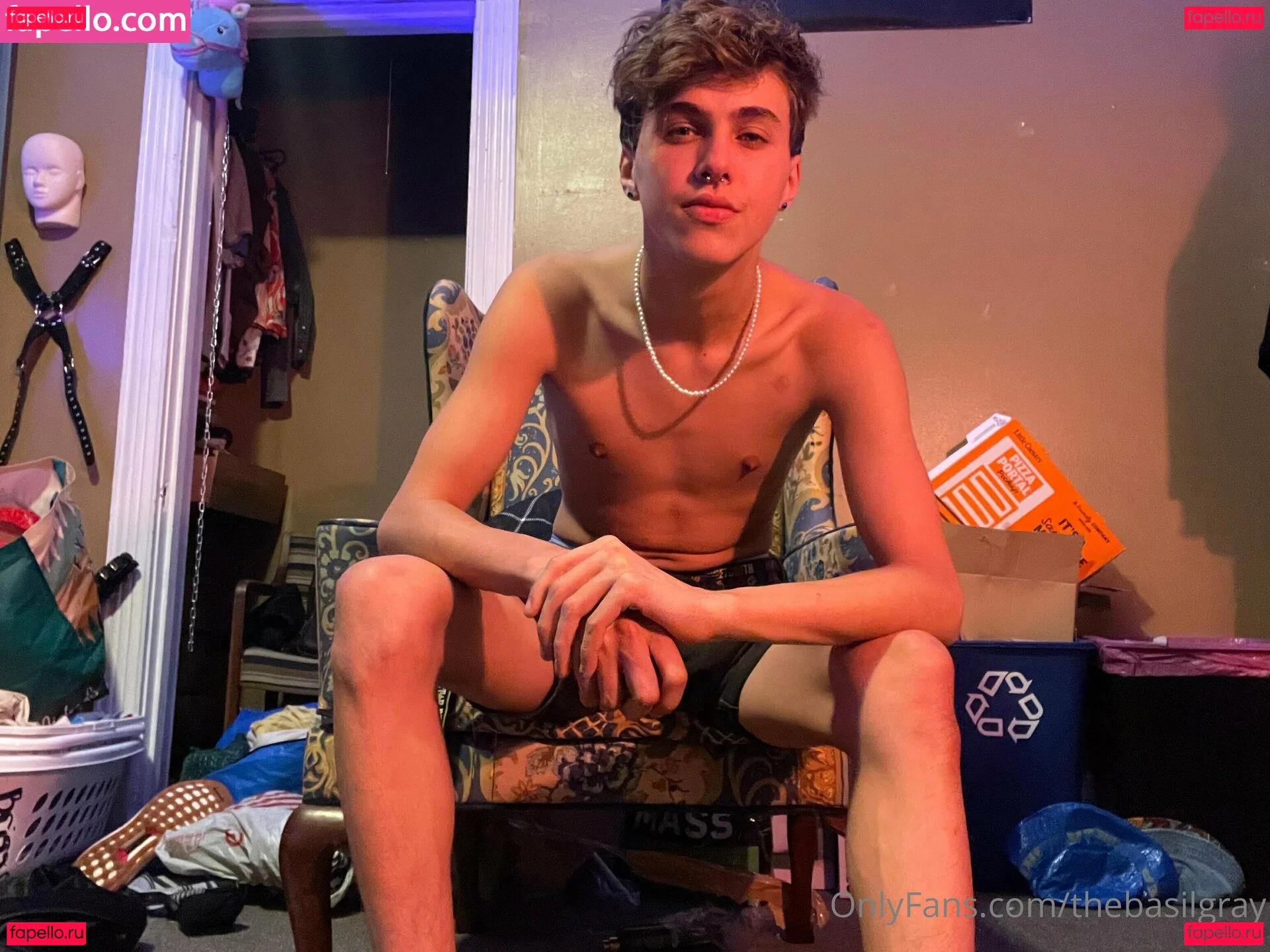 basilgray Onlyfans Photo Gallery 