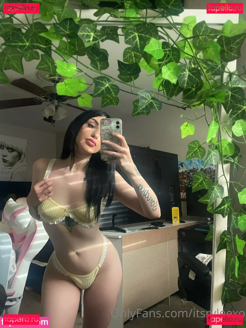 itsazaleaxo Onlyfans Photo Gallery 