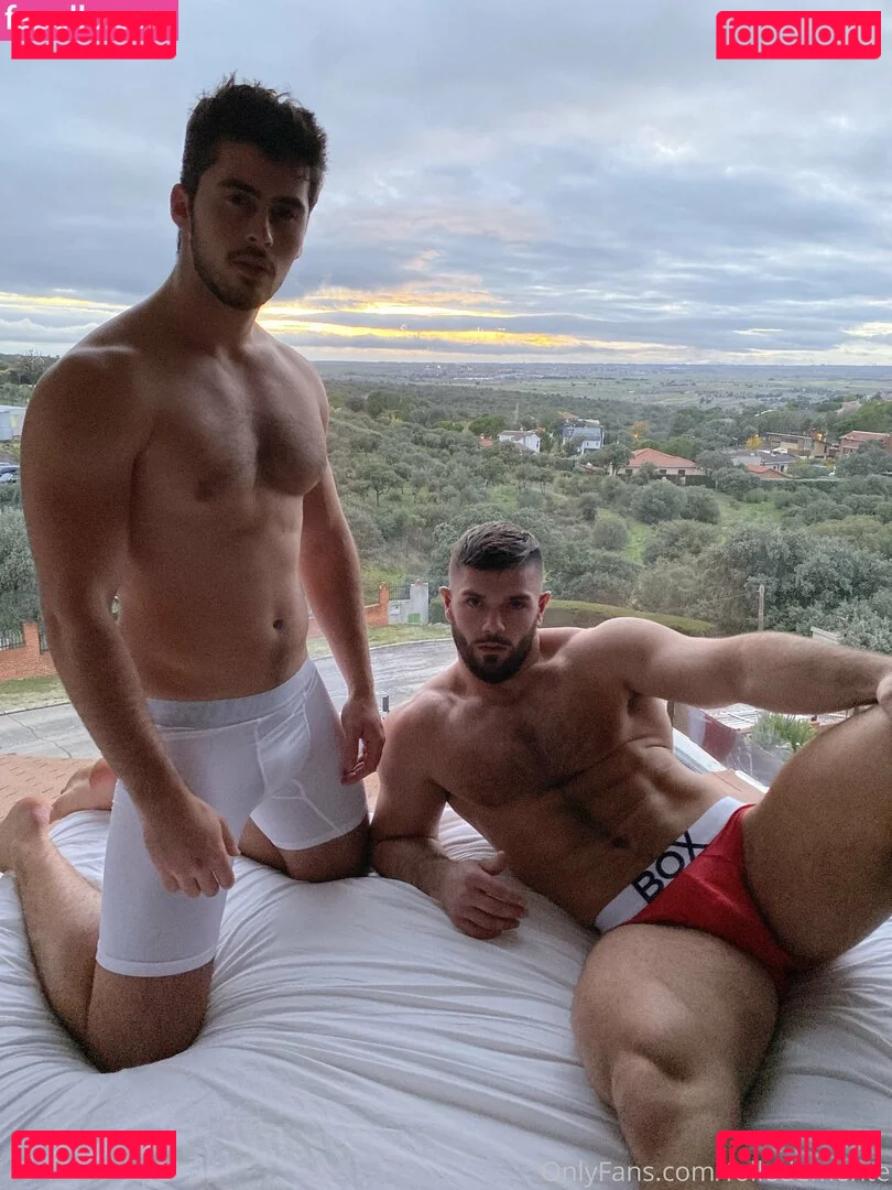 folledemente Onlyfans Photo Gallery 