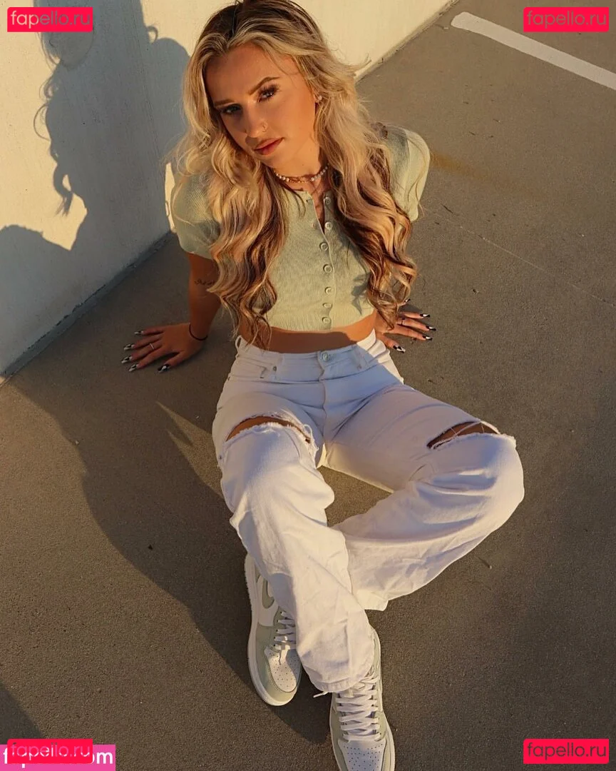 Brylee Onlyfans Photo Gallery 