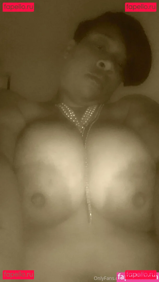 foreign_luxury Onlyfans Photo Gallery 