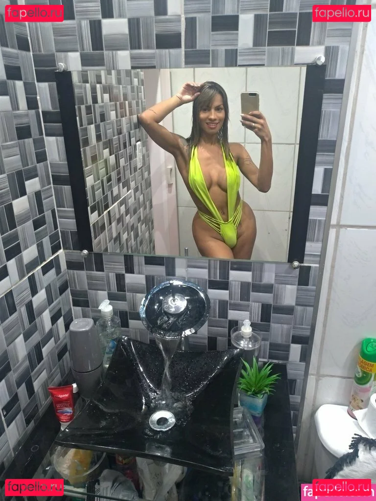 Carine Kishi Onlyfans Photo Gallery 