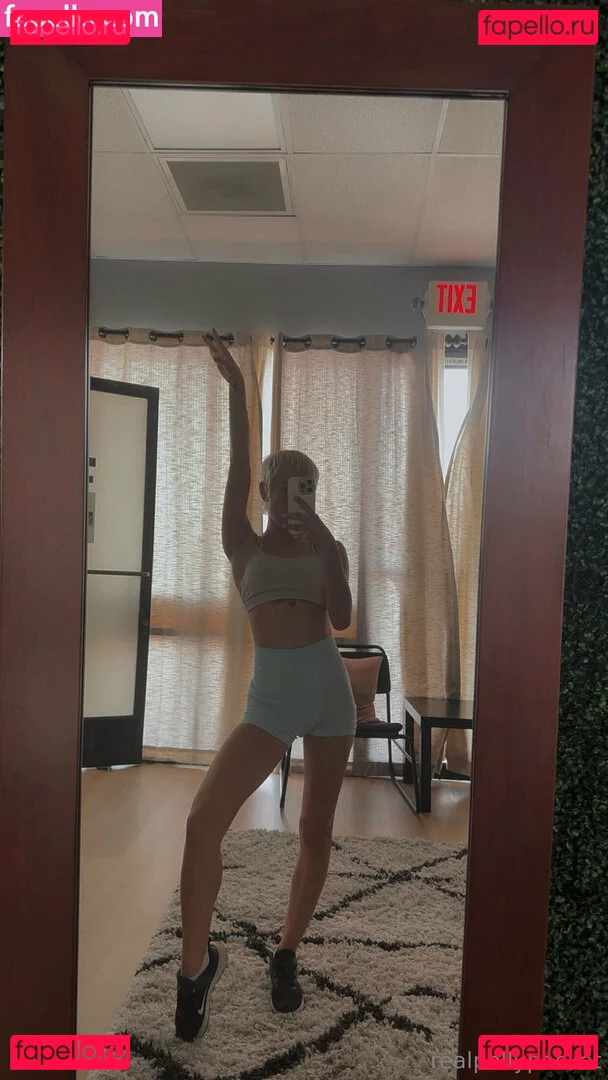 realpollypocket Onlyfans Photo Gallery 