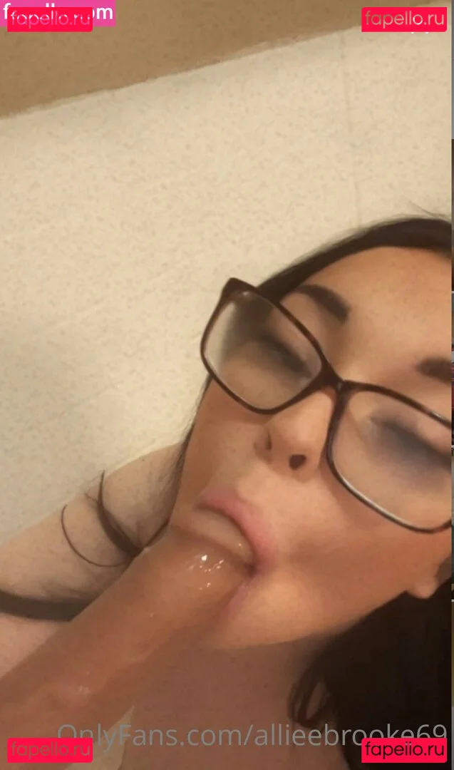 Allieebrooke69 Onlyfans Photo Gallery 