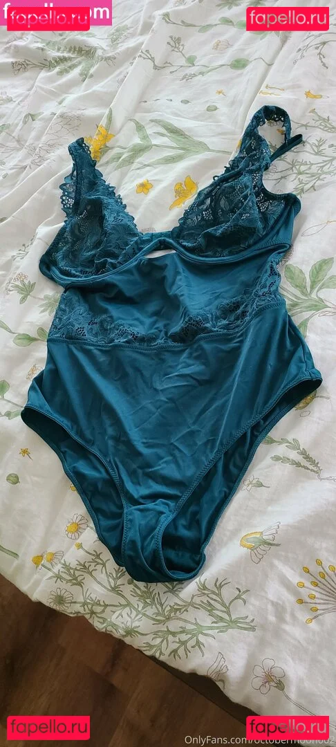 everlymoon Onlyfans Photo Gallery 