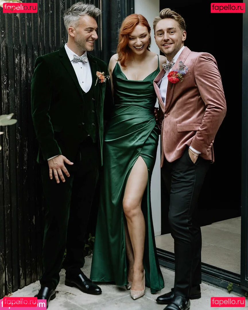 Eleanor Tomlinson Onlyfans Photo Gallery 