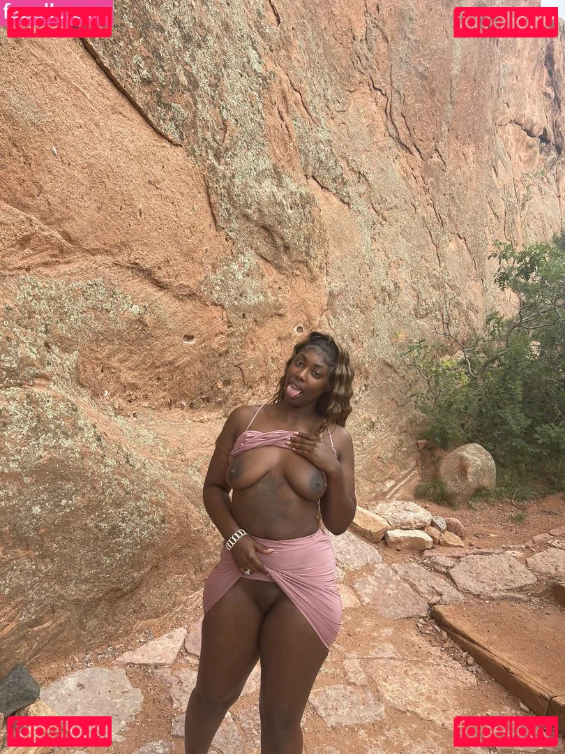 desixchick Onlyfans Photo Gallery 