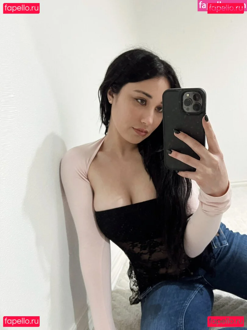 f1elly Onlyfans Photo Gallery 