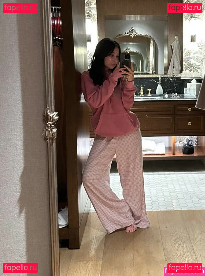 f1elly Onlyfans Photo Gallery 