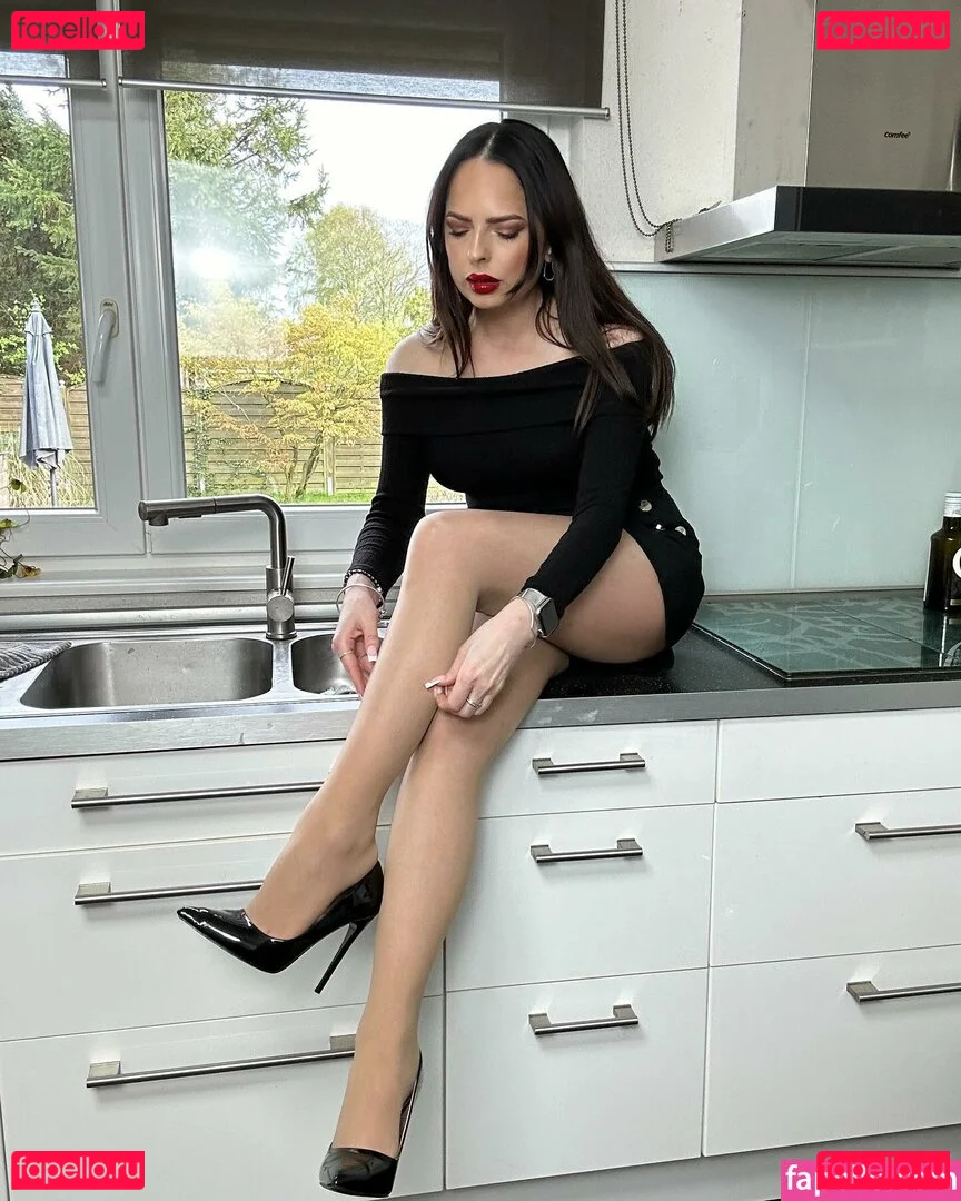 Bella Donna Onlyfans Photo Gallery 