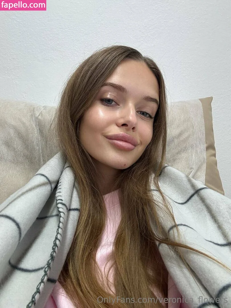 veronica_flowers Onlyfans Photo Gallery 