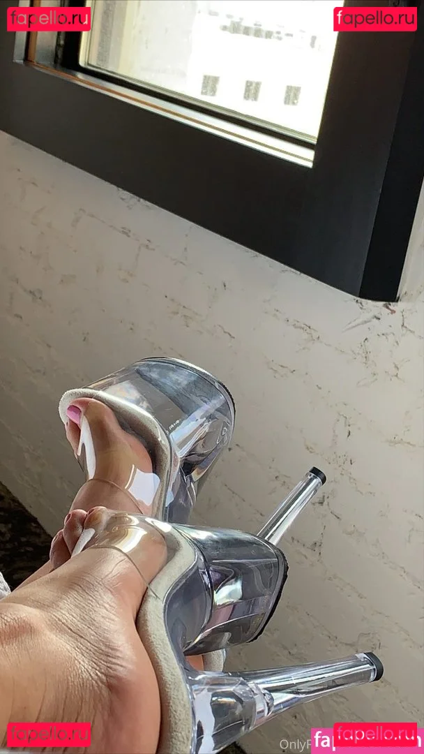 Jizzieebae Onlyfans Photo Gallery 