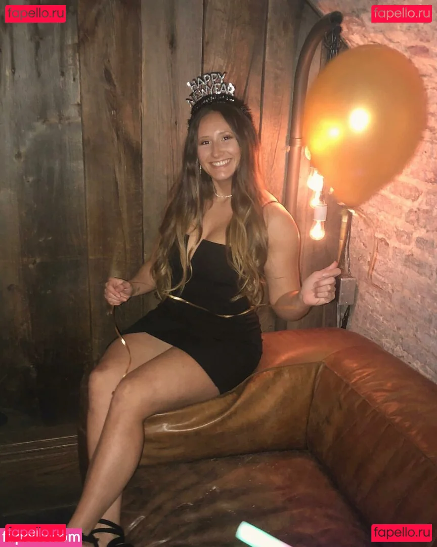 Tara Hansen Onlyfans Photo Gallery 