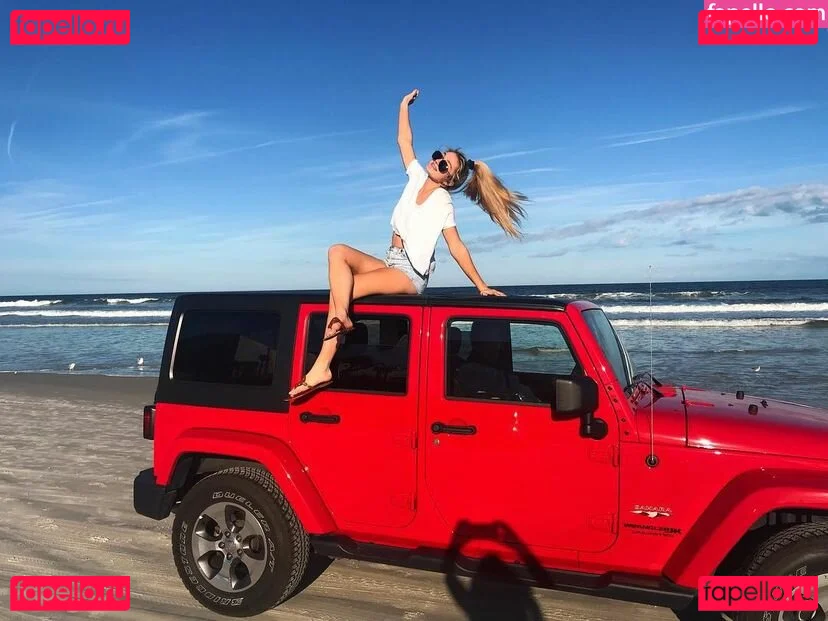 Skyler Lesslie Onlyfans Photo Gallery 