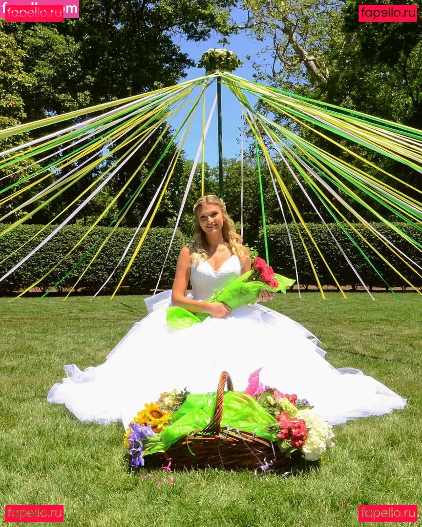 Skyler Lesslie Onlyfans Photo Gallery 