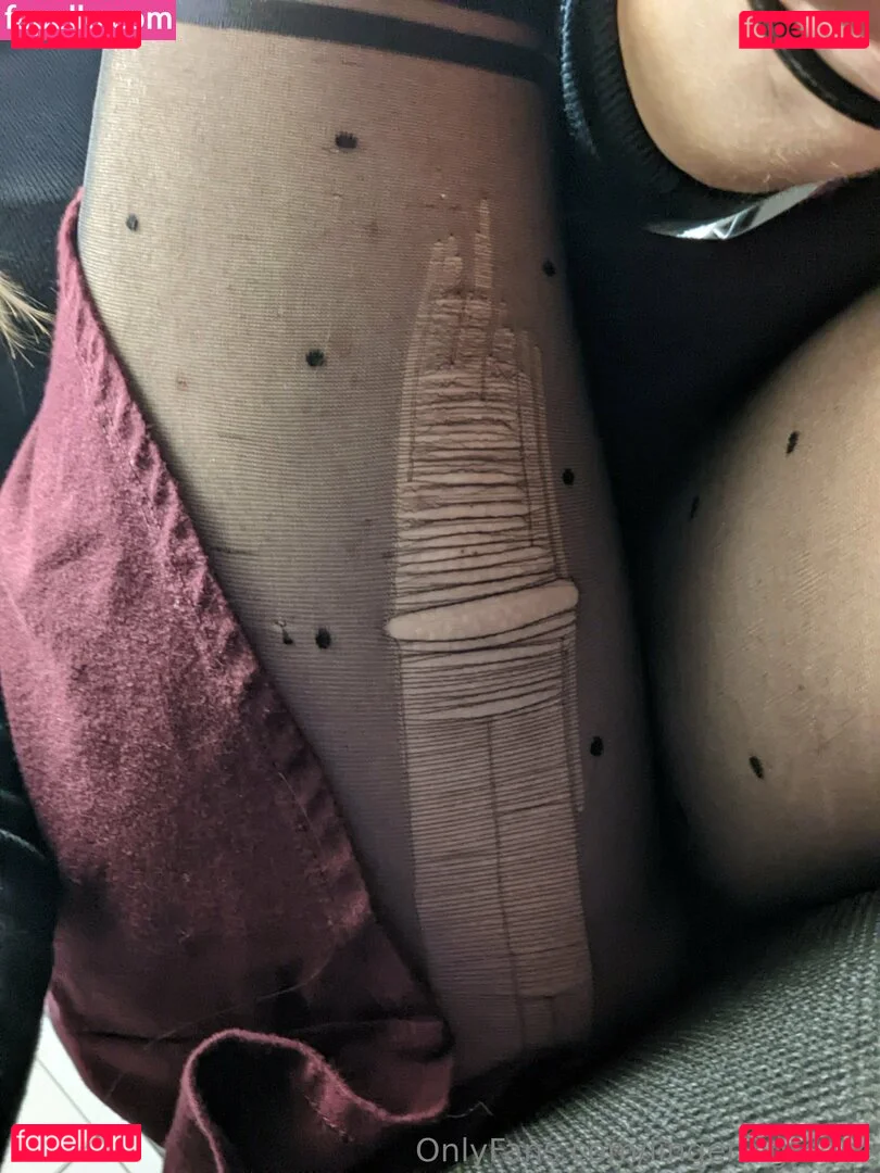 lingeringtease Onlyfans Photo Gallery 