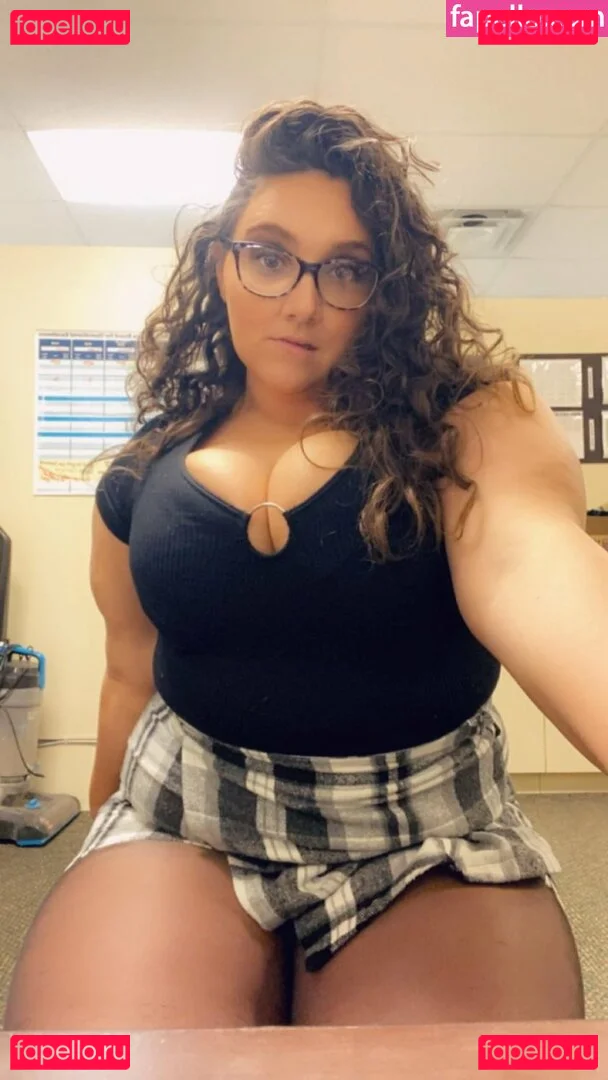 Itsthecleavagequeen Onlyfans Photo Gallery 