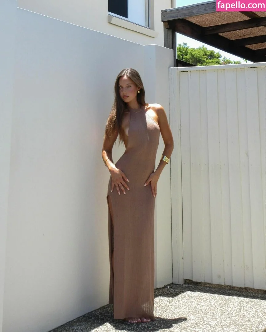 Olivia Mathers Onlyfans Photo Gallery 