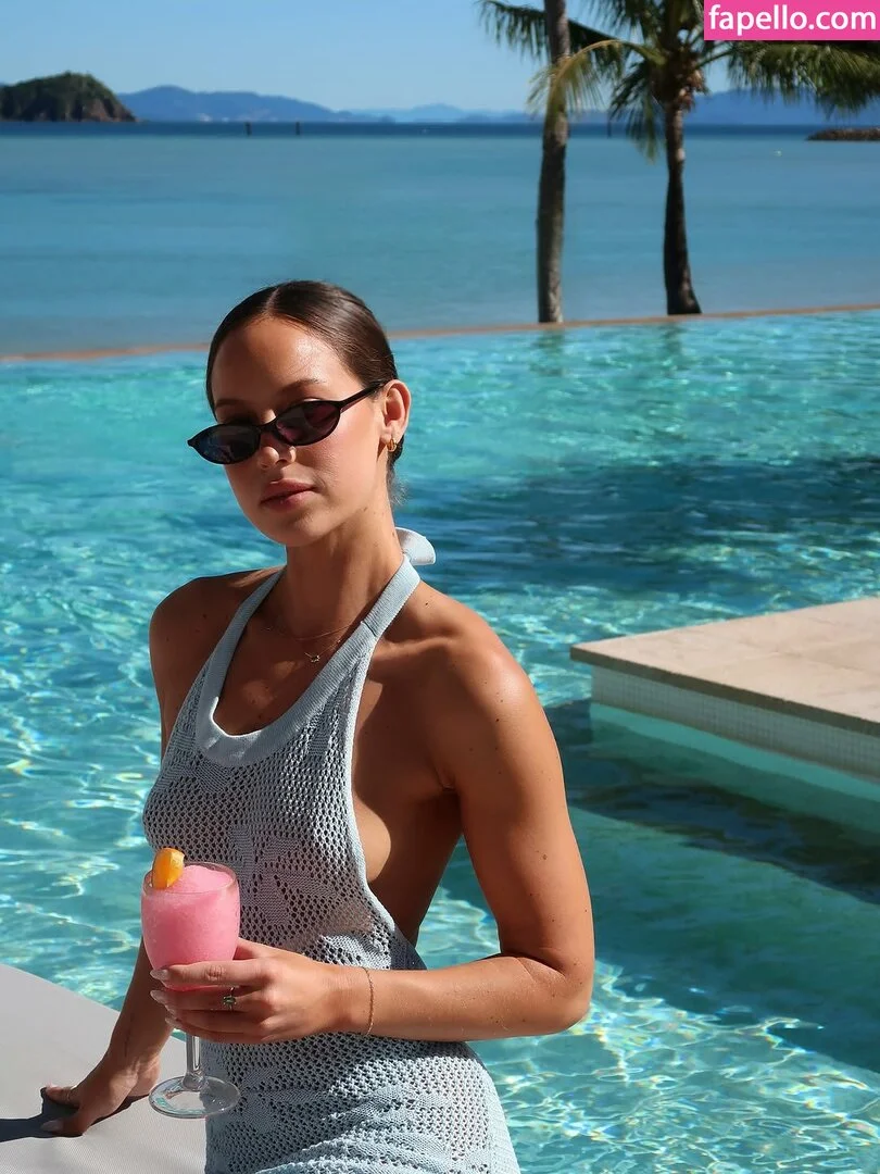 Olivia Mathers Onlyfans Photo Gallery 