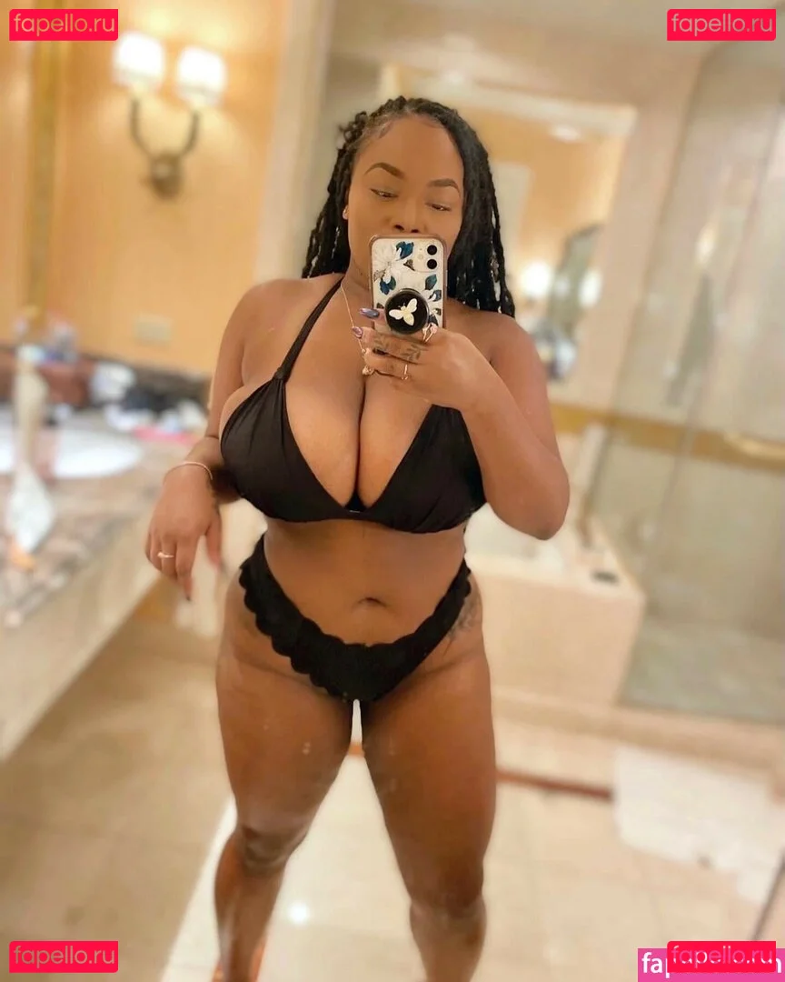 msolurin Onlyfans Photo Gallery 