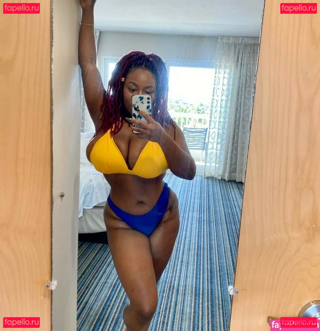 msolurin Onlyfans Photo Gallery 