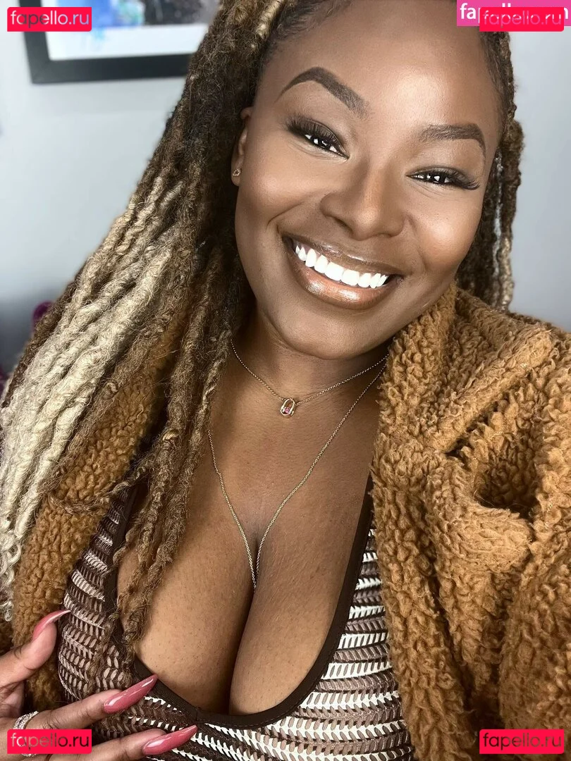 msolurin Onlyfans Photo Gallery 