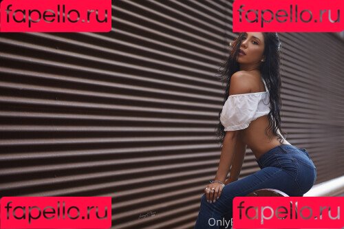 Lizzy Acosta Onlyfans Photo Gallery 