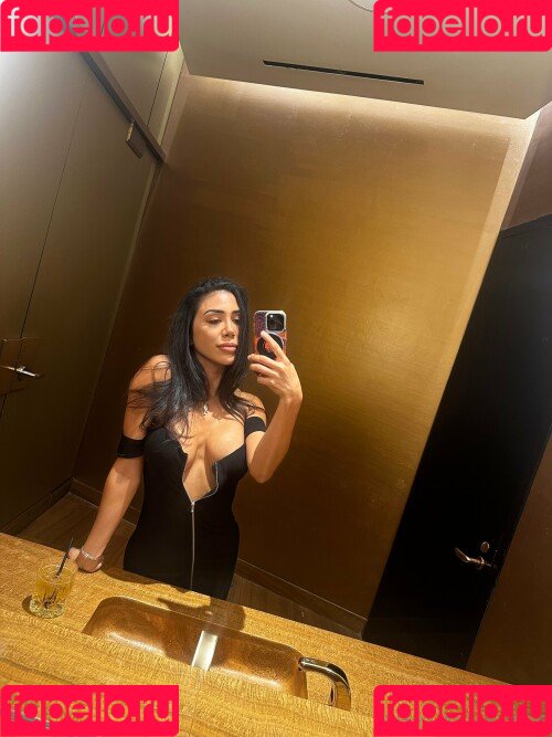 Lizzy Acosta Onlyfans Photo Gallery 